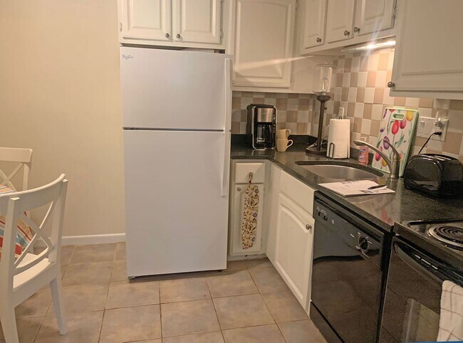 Building Photo - 402 Heights at Cape Ann