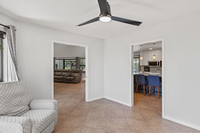 Building Photo - 1151 Ceylon Ct