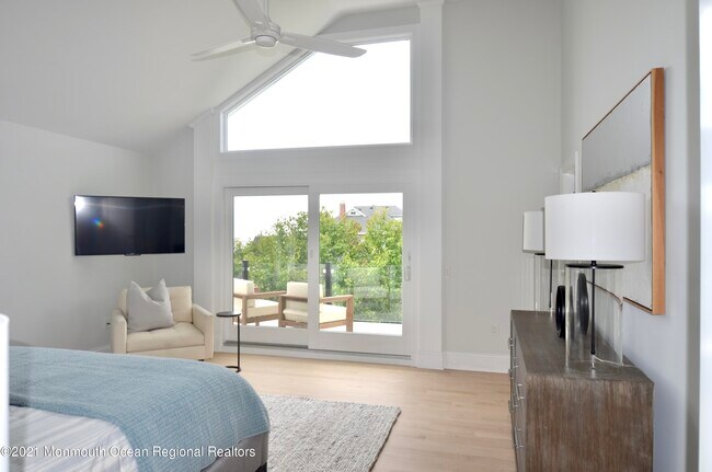 Building Photo - 45 Seaview Ave