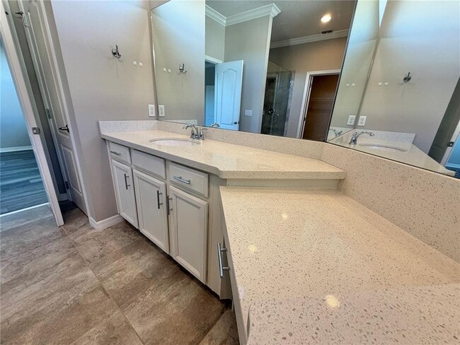 Building Photo - 15060 Andrew Aly