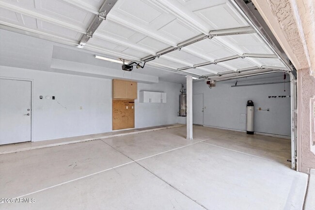 Building Photo - 9750 E Gelding Dr