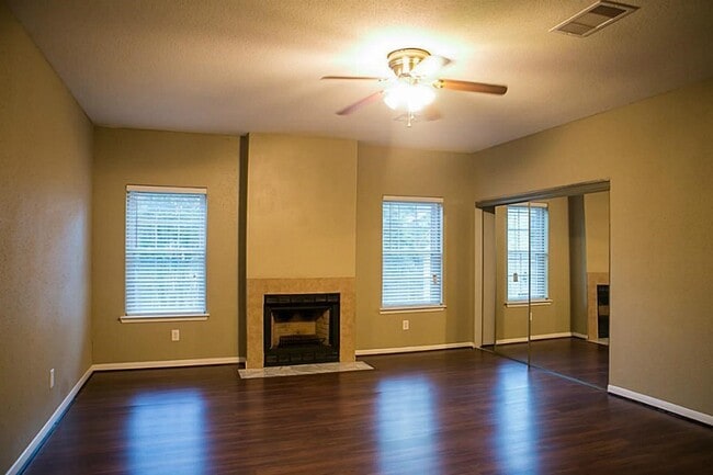 Building Photo - 6000 Reims Rd