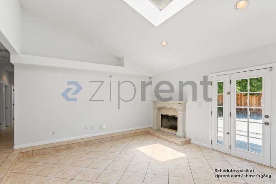 Building Photo - 1400 Arkell Rd