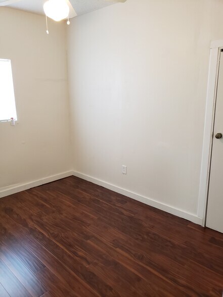 Bedroom 1 - 1717 W. 20th St. Apt. 1