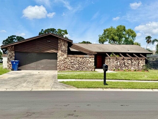 Primary Photo - 8267 Norwood Rd