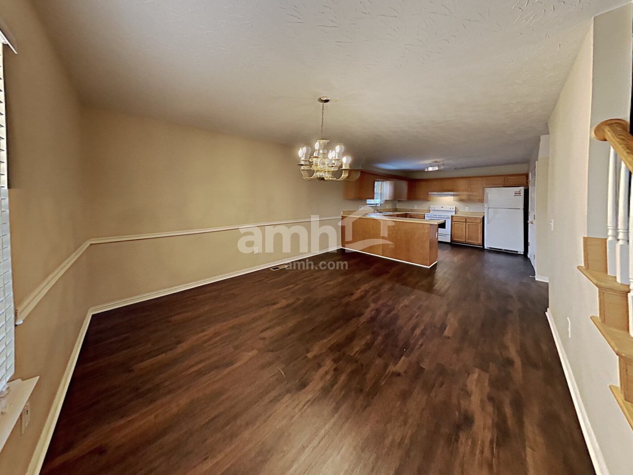 Building Photo - 7411 Meadowwood Way