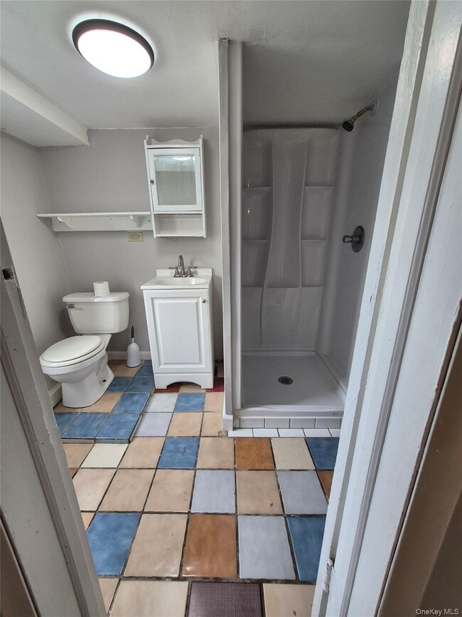 Building Photo - 2071 Ulster Ave