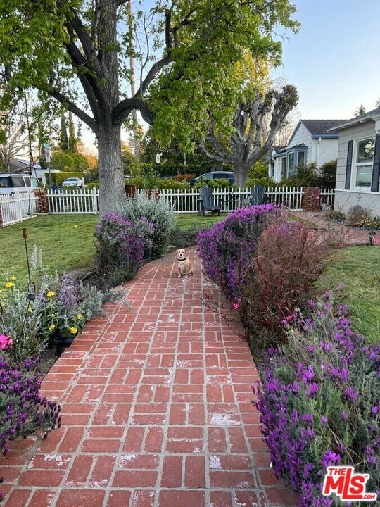 Building Photo - 5416 Morella Ave