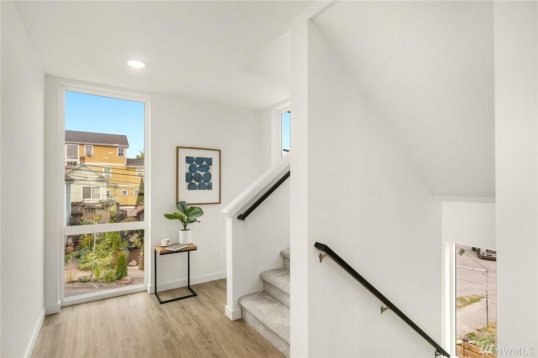 Building Photo - 2609 S Judkins St