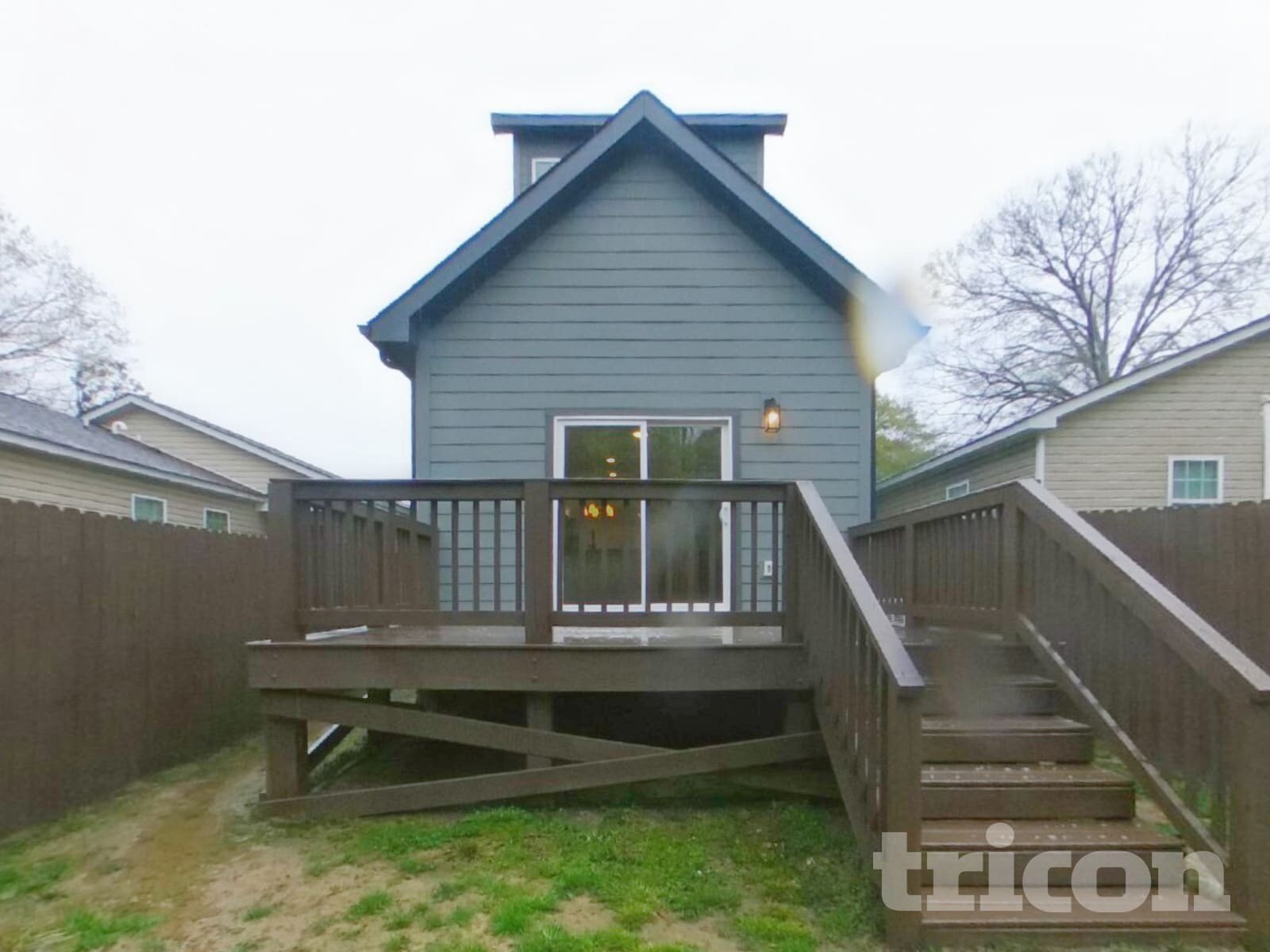 Building Photo - 3047 Ridge Ave