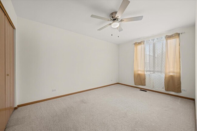 Building Photo - 1637 Linden Park Ln
