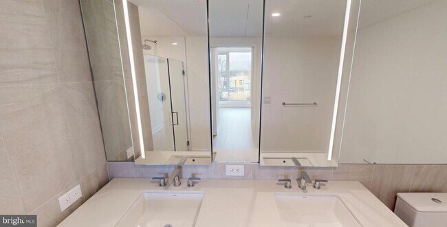 Building Photo - 1201 Half St SE