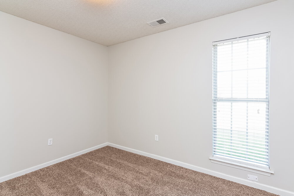 Building Photo - 2885 Rutherford Dr