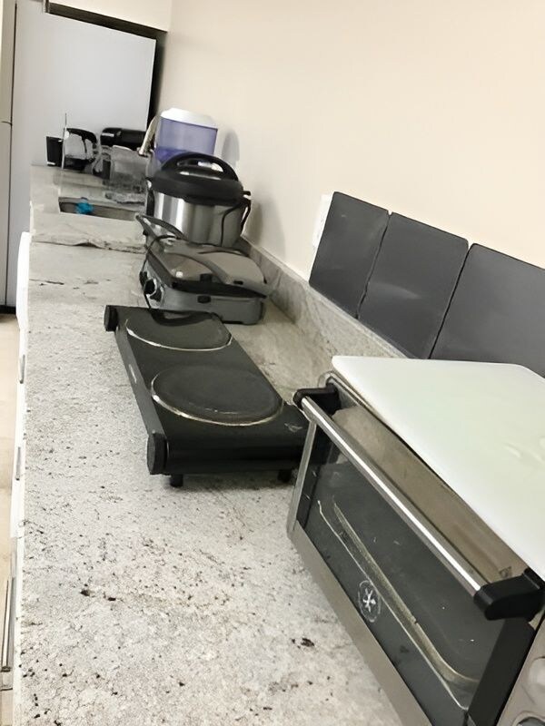 Building Photo - 5102 Warren Plz NW