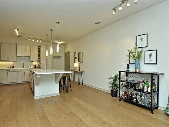 Building Photo - 3600 S Lamar Blvd