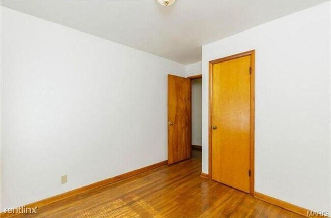 Building Photo - 3 br, 1 bath House - 17 Terry Dr