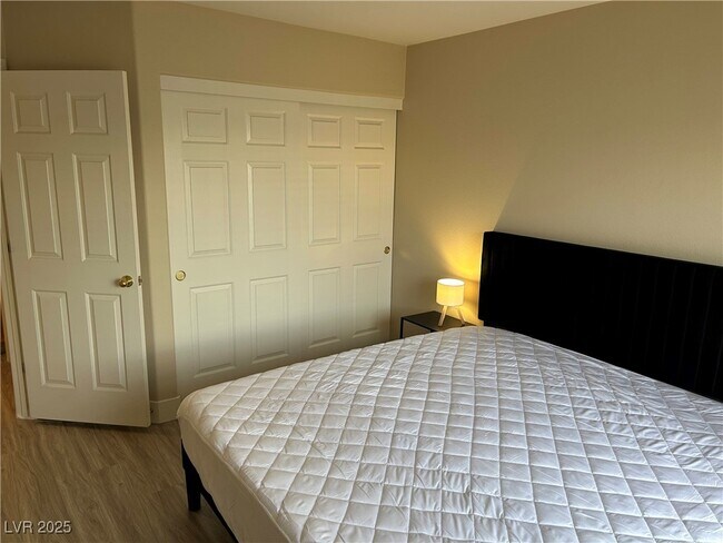 Building Photo - 10106 San Gervasio Ave