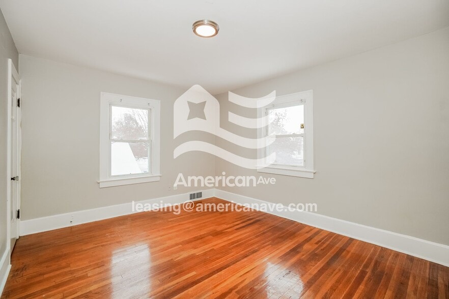 Building Photo - 2418 Georgetown Ave