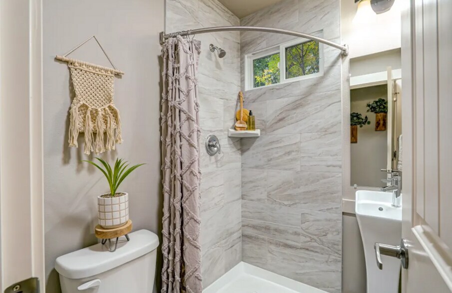 Interior Photo - The Ridge at Bella Vista