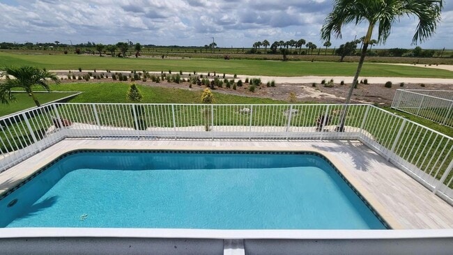 Building Photo - 1851 Corsica Dr