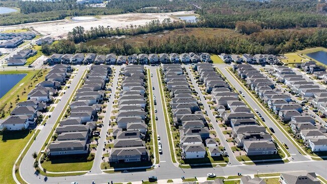 Building Photo - 12749 Brodlove Ln