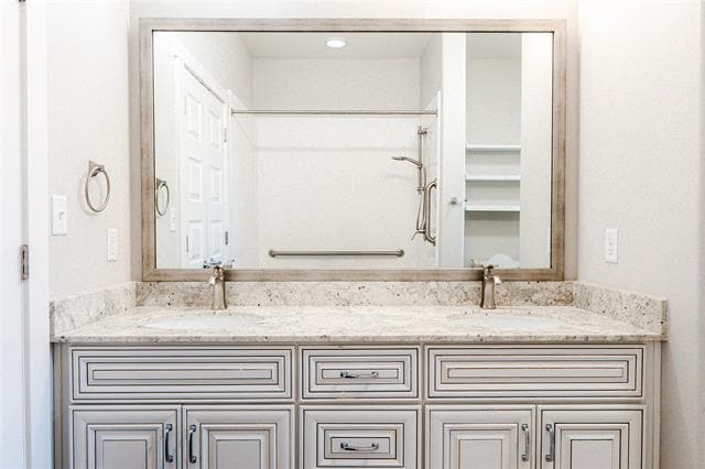 Building Photo - 240 Washington St