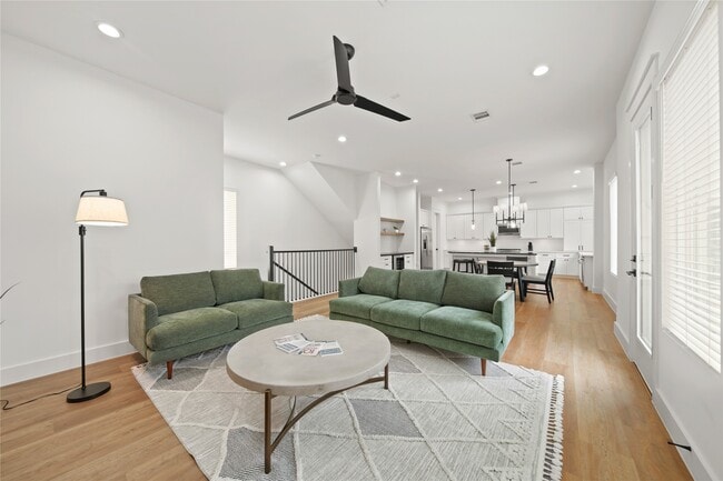 Building Photo - 2510 Gray St