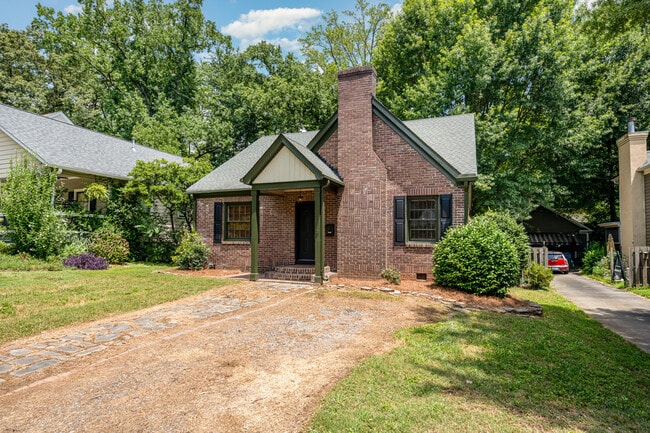 Building Photo - 2035 Chesterfield Ave