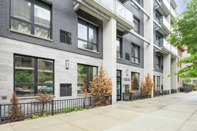Building Photo - 21-17 31st Ave