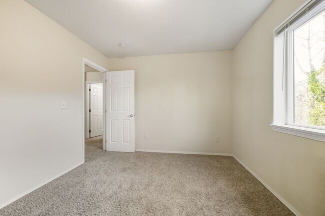 Building Photo - 17309 SW Benji Ct