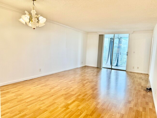 Building Photo - 6161 NW 2nd Ave