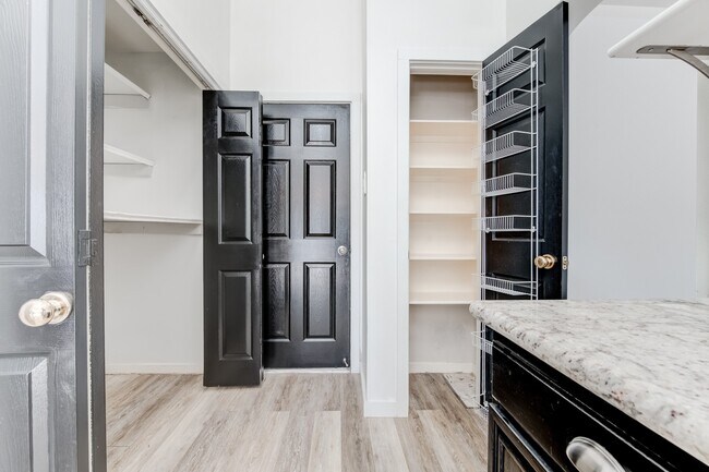 Building Photo - 31302 Baker Lake Dr