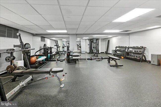 Building Photo - 4501 Arlington Blvd