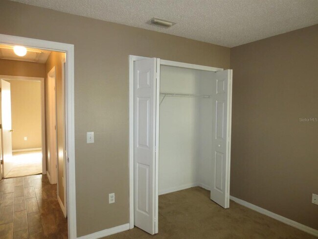 Building Photo - 3106 Pine Top Dr