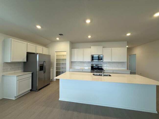 Building Photo - 114 Rodney Boat Rd