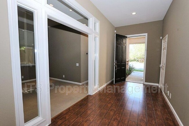 Building Photo - 4107 Ironwood Dr
