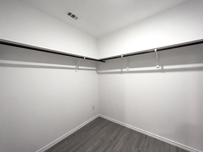 Building Photo - 5940 Sunset Song Ln