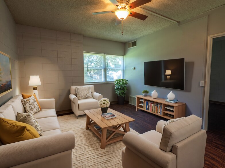 Poplar Court Living Room - Poplar Court