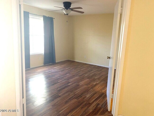 Building Photo - 12421 S Oneida Ct