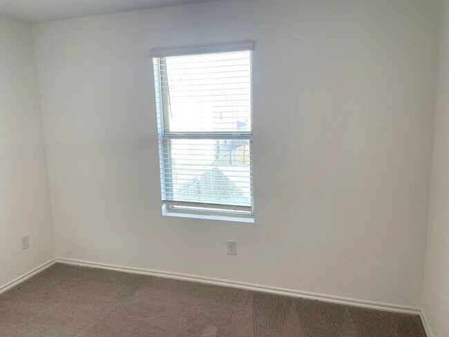 Building Photo - 22411 Sonora River Trce