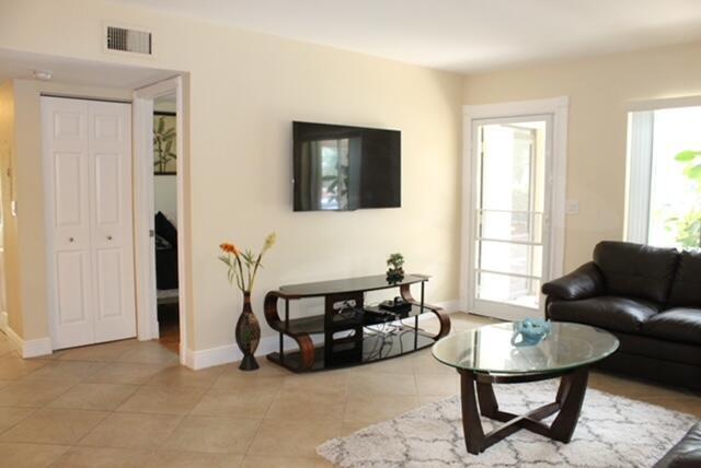 Building Photo - 6436 Chasewood Dr