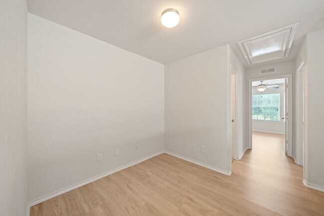 Building Photo - 24606 Folkstone Cir