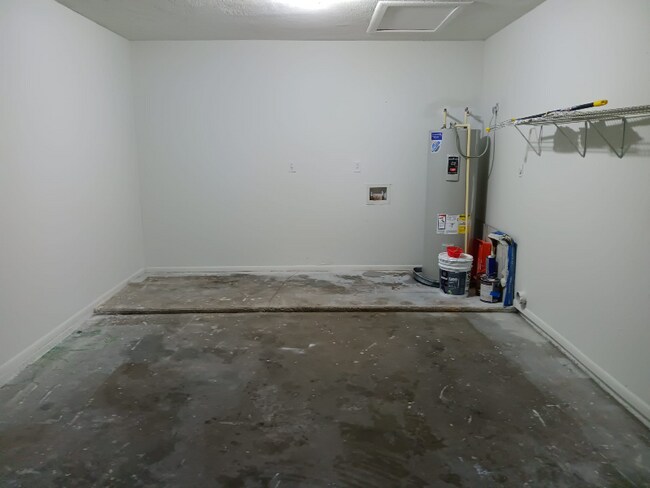 Building Photo - 2507 Matena Ave S