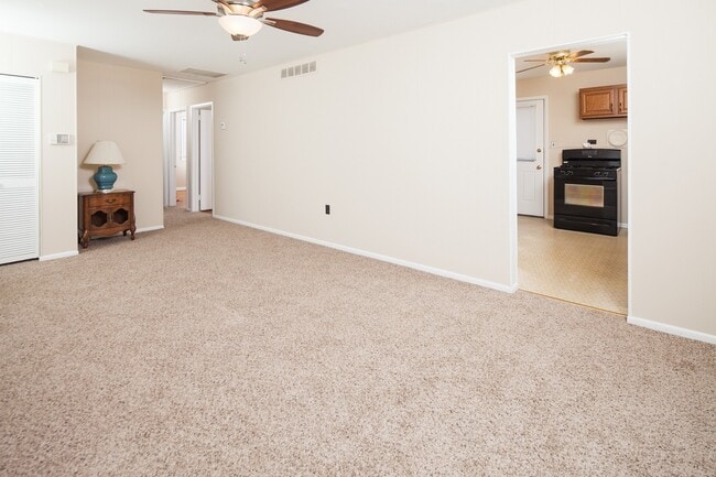 Building Photo - Ranch home near Christiana Hospital - COMI...