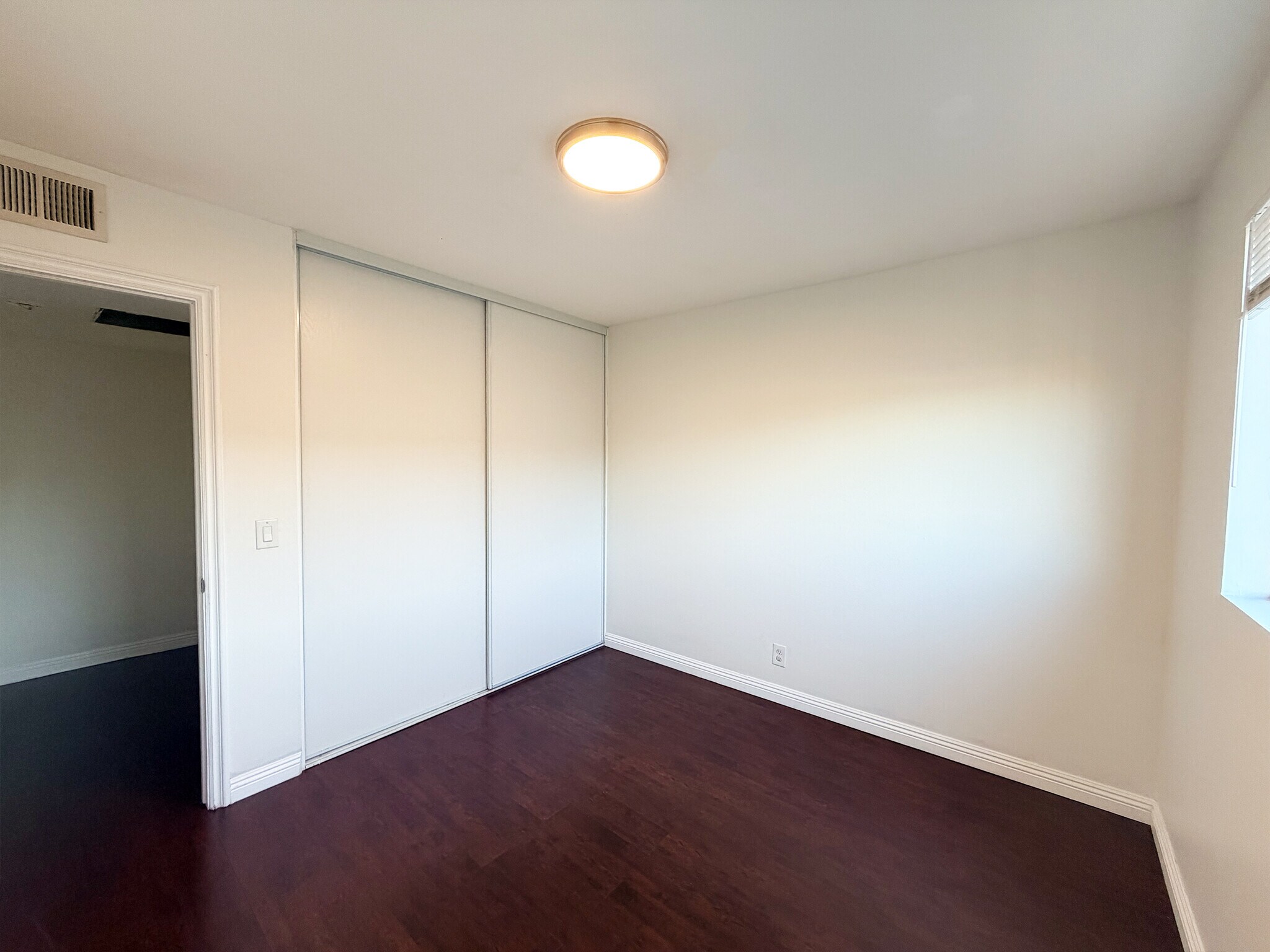 Building Photo - 7305 Milwood Ave