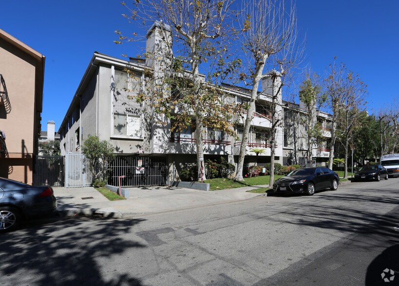 Primary Photo - Noho Huston