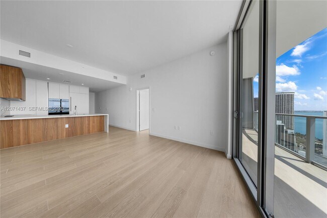 Building Photo - 1400 Biscayne Blvd