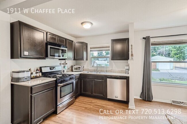 Building Photo - 1911 W Chaffee Pl