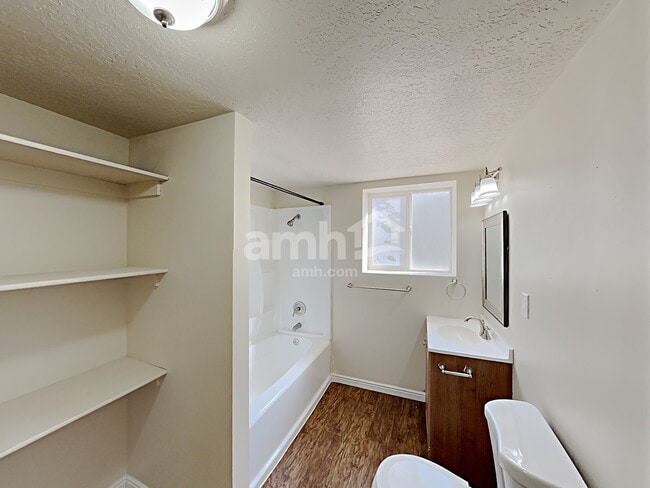 Building Photo - 2056 N 850 W