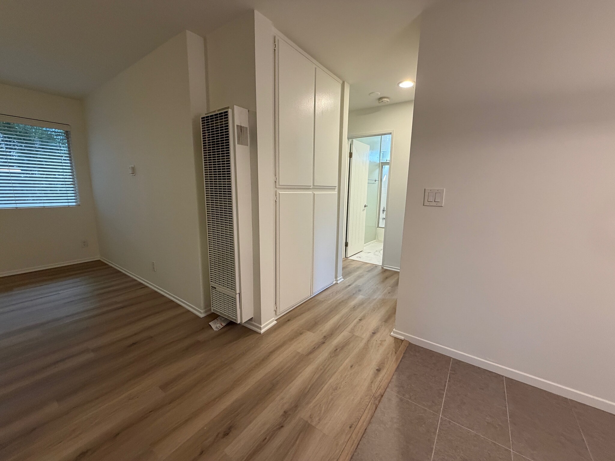 Large Linen Closets - 177 Douglas St